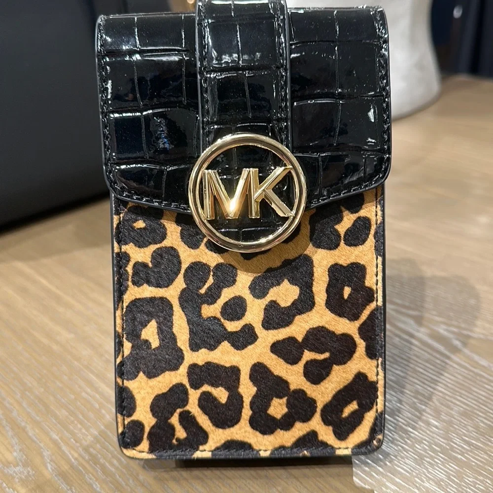 Michael Kors Carmen Leopard Print Logo Small Phone Case Xbody Bag - Picture 5 of 12